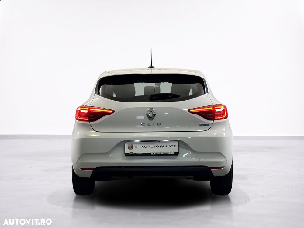 Renault Clio - 5