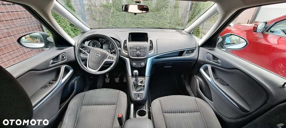 Opel Zafira - 8