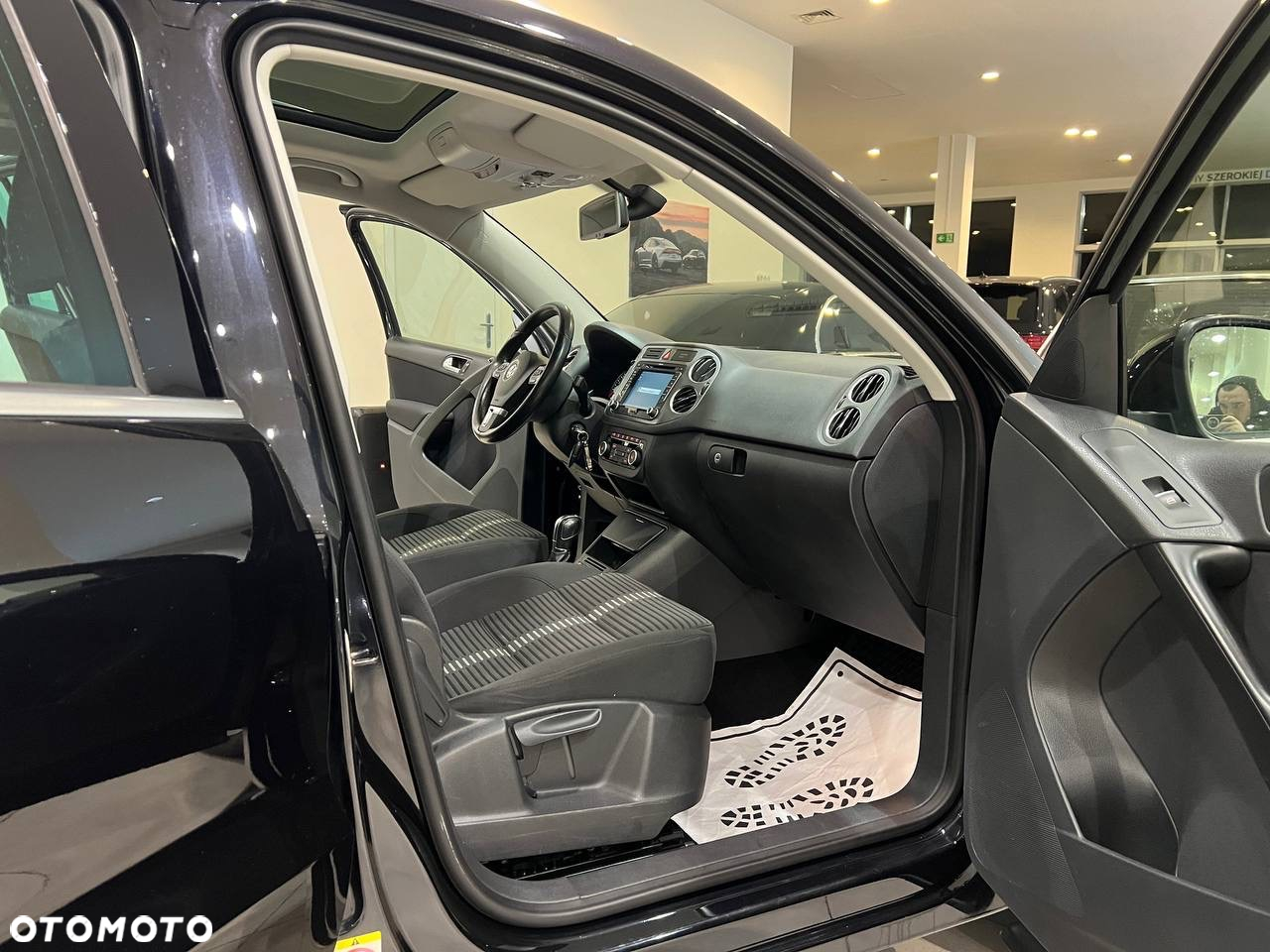 Volkswagen Tiguan 2.0 TSI 4Mot Sport DSG - 32