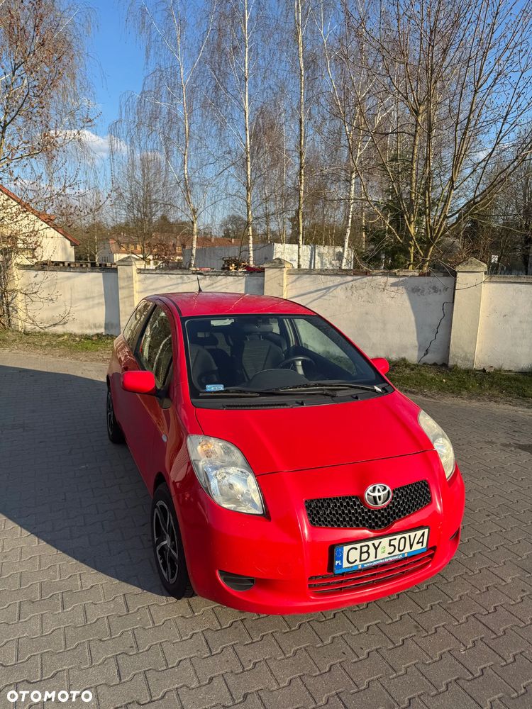 Toyota Yaris 1.3 Sol MM - 8