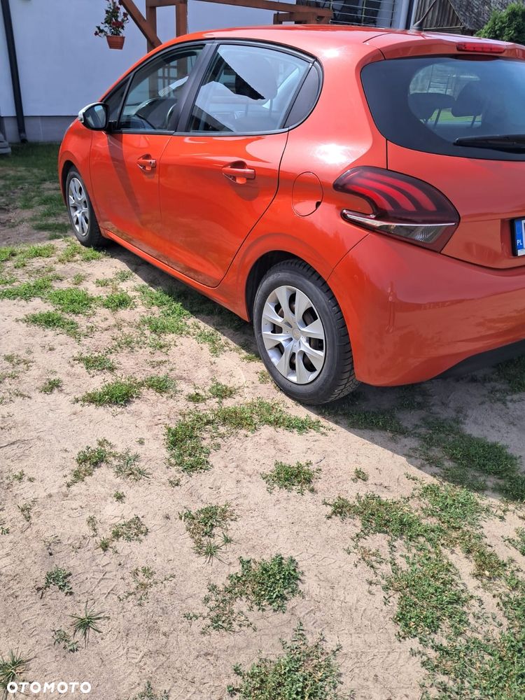 Peugeot 208 - 3