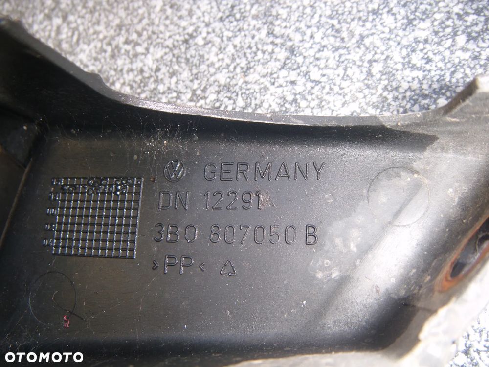 vw passat b5 98r ślizg zderzaka prawy przód - 2