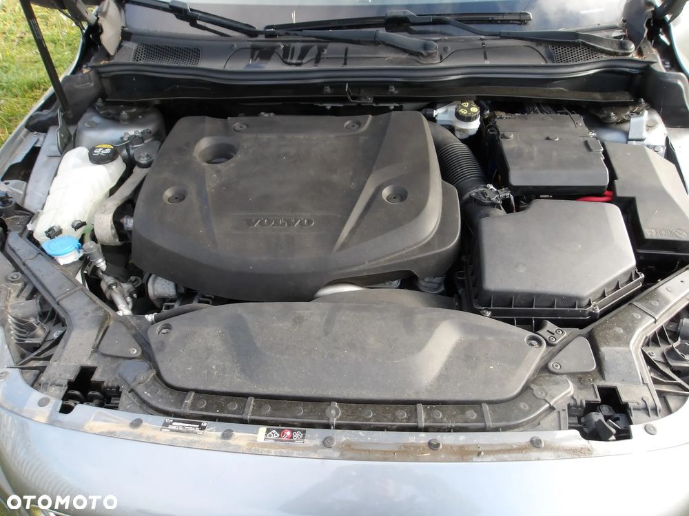 Volvo V40 D3 Kinetic - 13