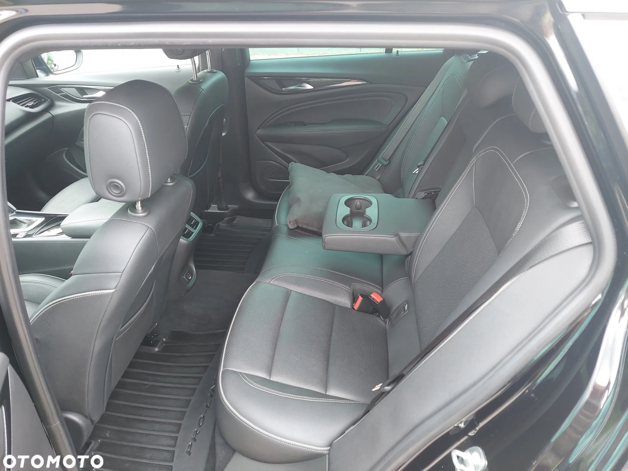 Opel Insignia CT 2.0 CDTI 4x4 Exclusive S&S - 9