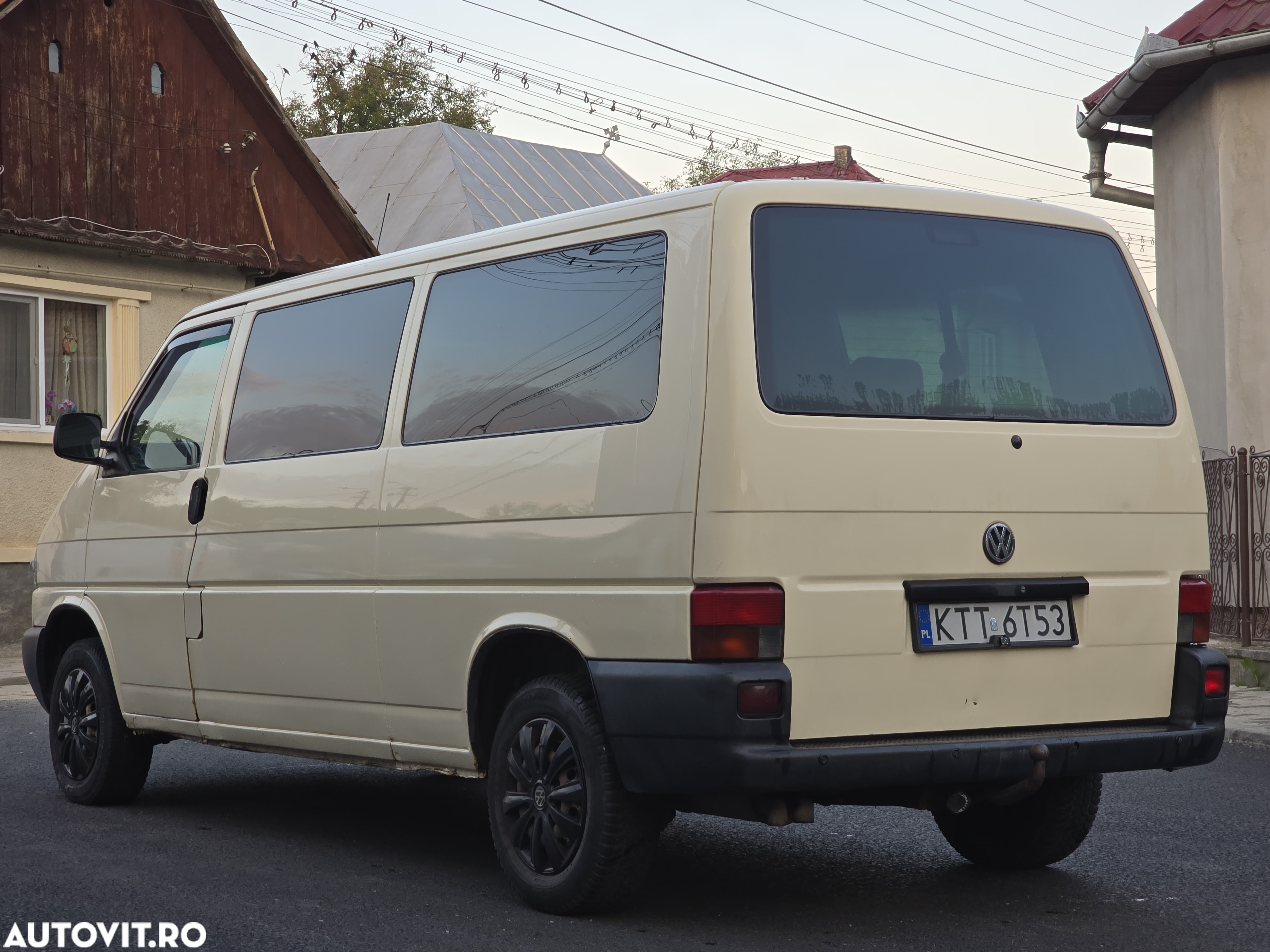 Volkswagen Caravelle - 4
