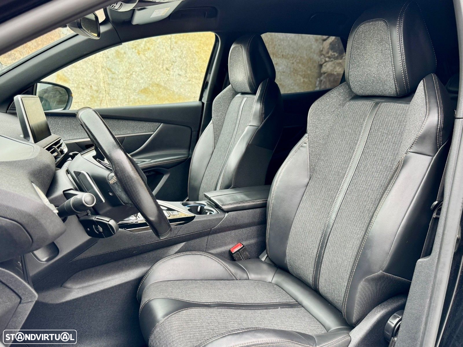 Peugeot 3008 1.6 BlueHDi GT Line EAT6 - 26