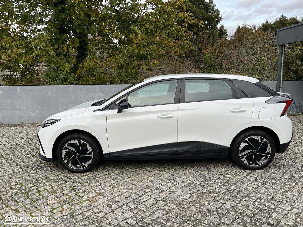 MG MG4 51 kWh Standard - 4