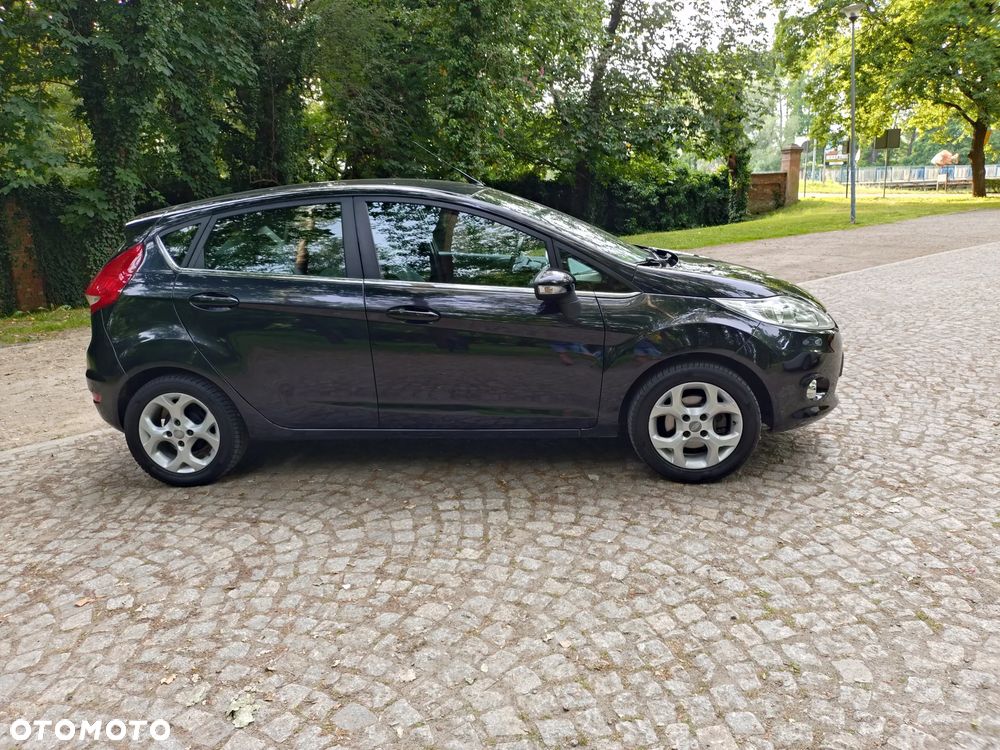 Ford Fiesta 1.4 TDCi Platinium X - 2
