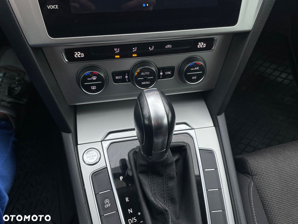 Volkswagen Passat 2.0 TDI DSG (BlueMotion Technology) Comfortline - 14