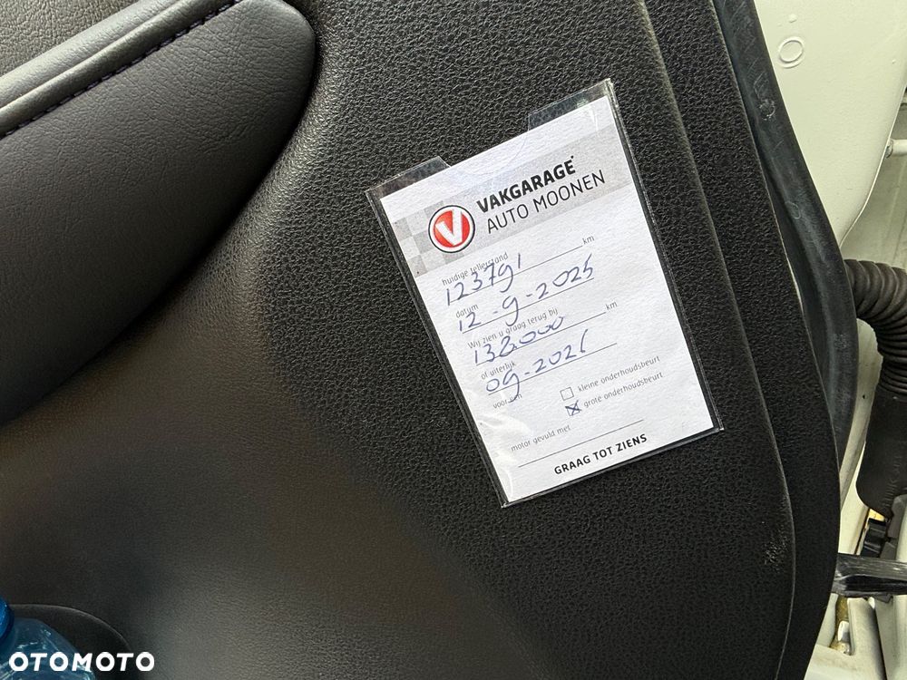 Nissan Leaf - 32