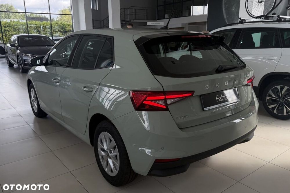 Skoda Fabia 1.0 TSI Drive DSG - 6