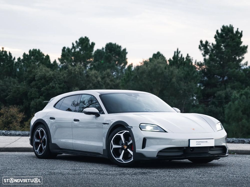 Porsche Taycan Cross Turismo 4S - 10