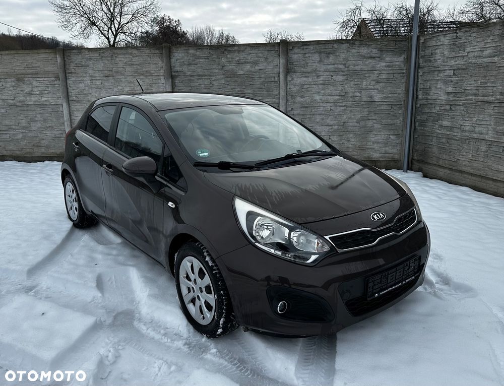 Kia Rio - 1
