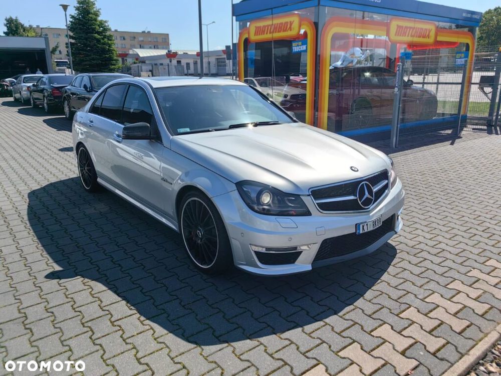 Mercedes-Benz Klasa C 63 AMG 7G-TRONIC Performance Plus - 5