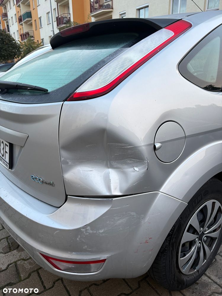 Ford Focus 2010 photo 5