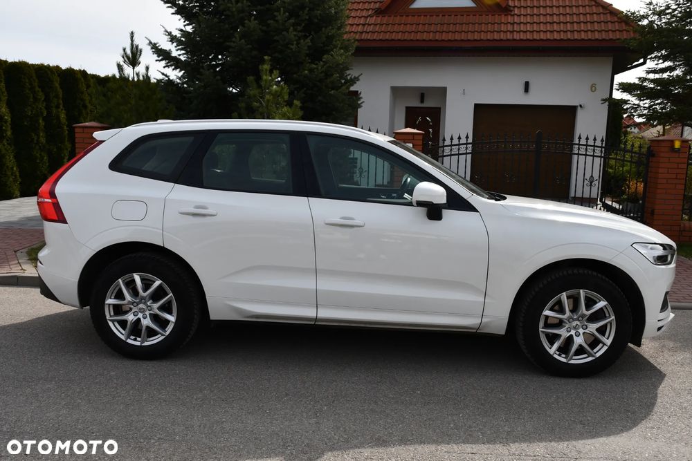Volvo XC 60 T4 Momentum - 2