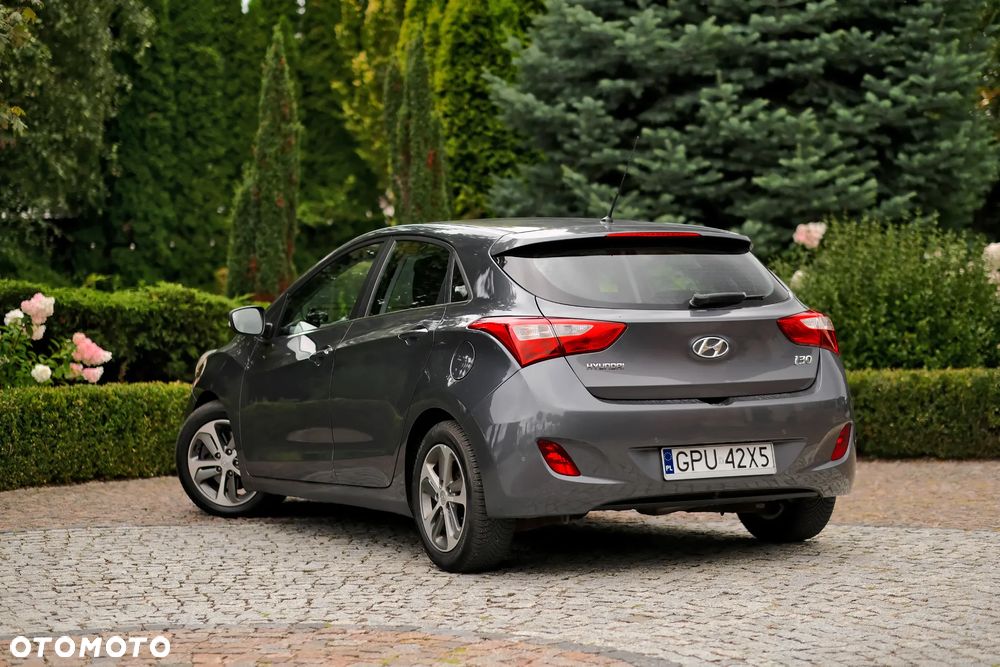 Hyundai i30 1.6 CRDI DCT Premium - 4
