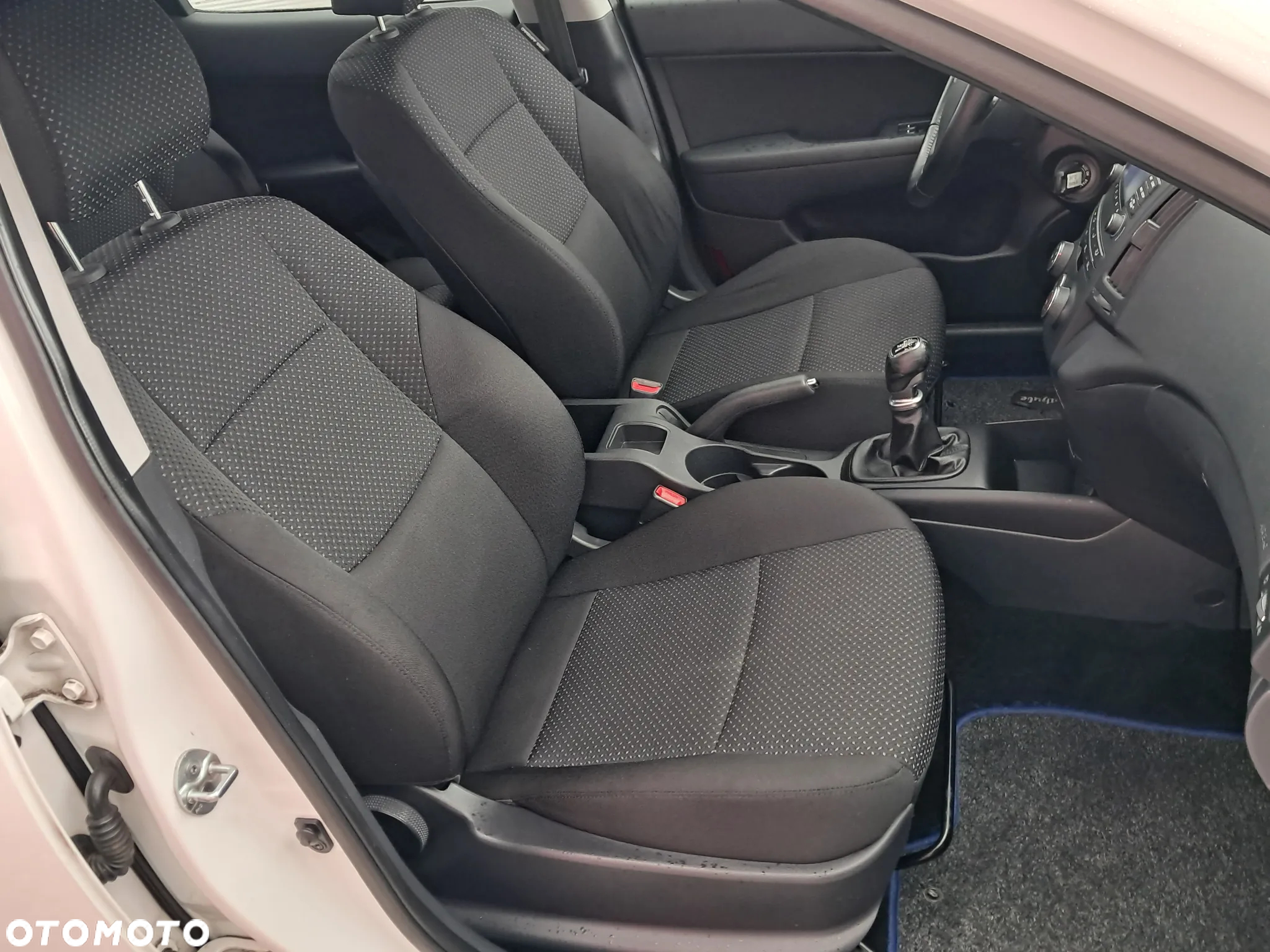 Hyundai i30 1.4 FIFA WM Edition - 19