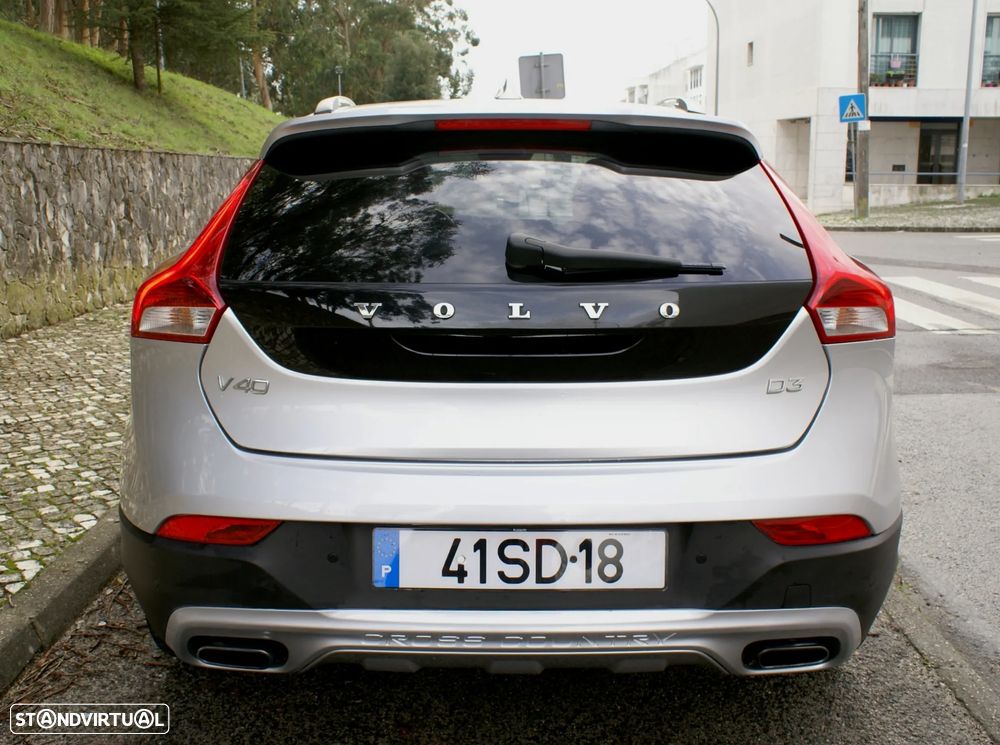 Volvo V40 2.0 D3 VOR - 5