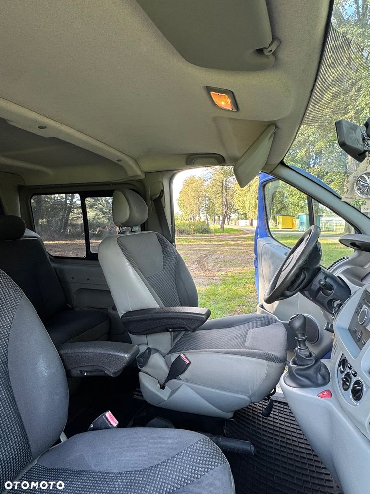 Opel Vivaro - 12