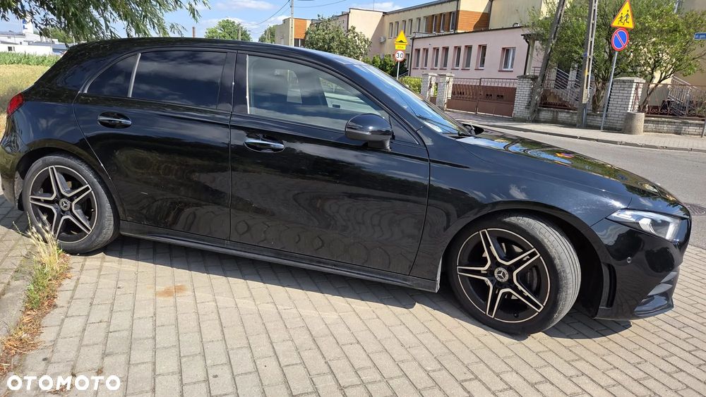 Mercedes-Benz Klasa A 180 AMG Line 7G-DCT - 4
