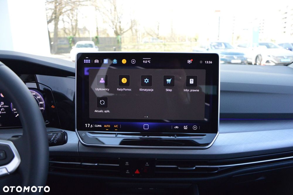 Volkswagen Golf Variant 1.5 eTSI mHEV Life Plus DSG - 16