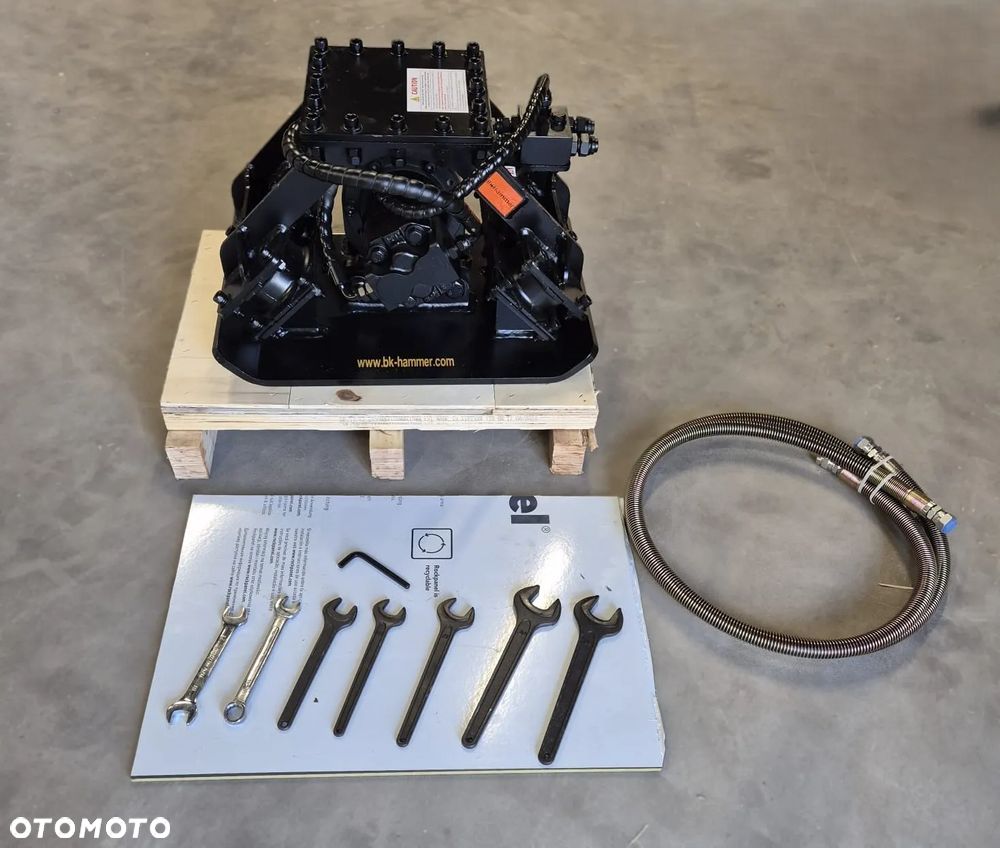 Zagęszczarka Płytowa Hydrauliczna maszyny 1-2,5 T BK Hammer - 5