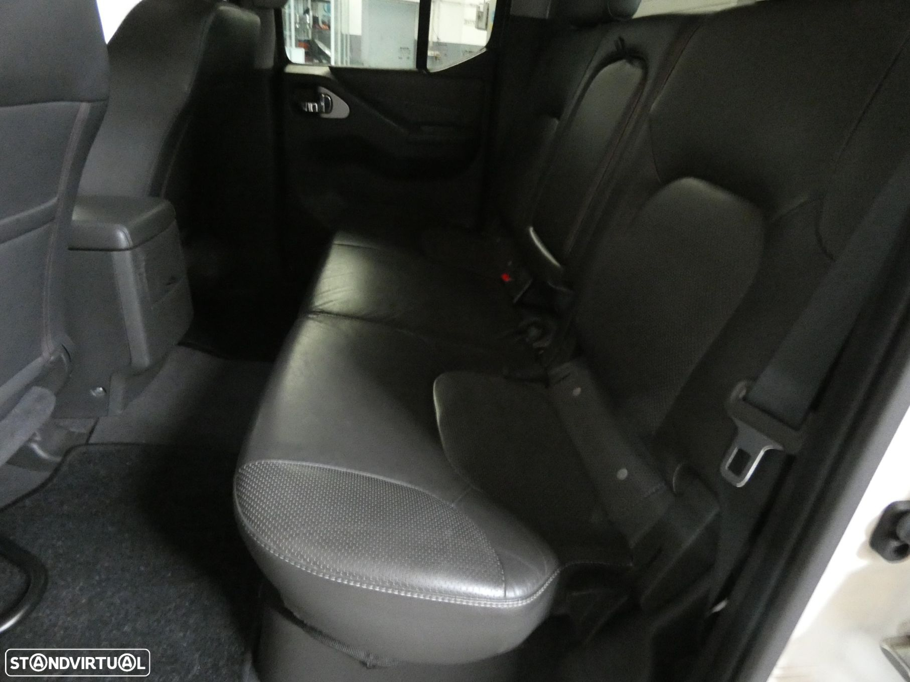Nissan Navara 3.0 dCi V6 CD LE Hi-T.+P.Pr.AT 4WD - 17