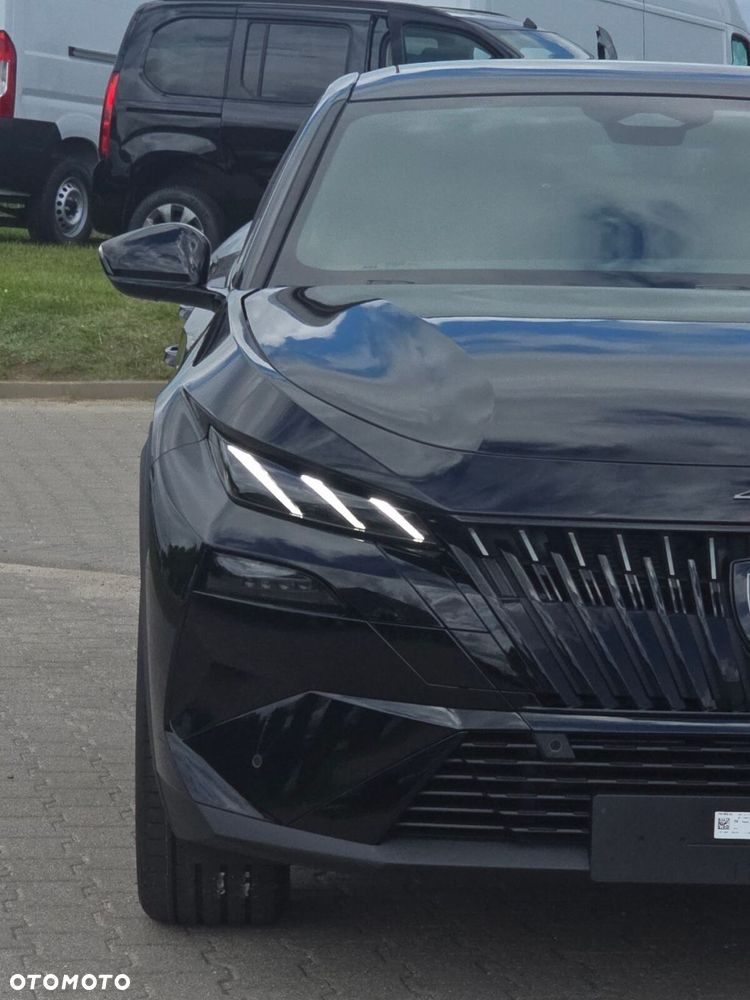 Peugeot 408 - 12