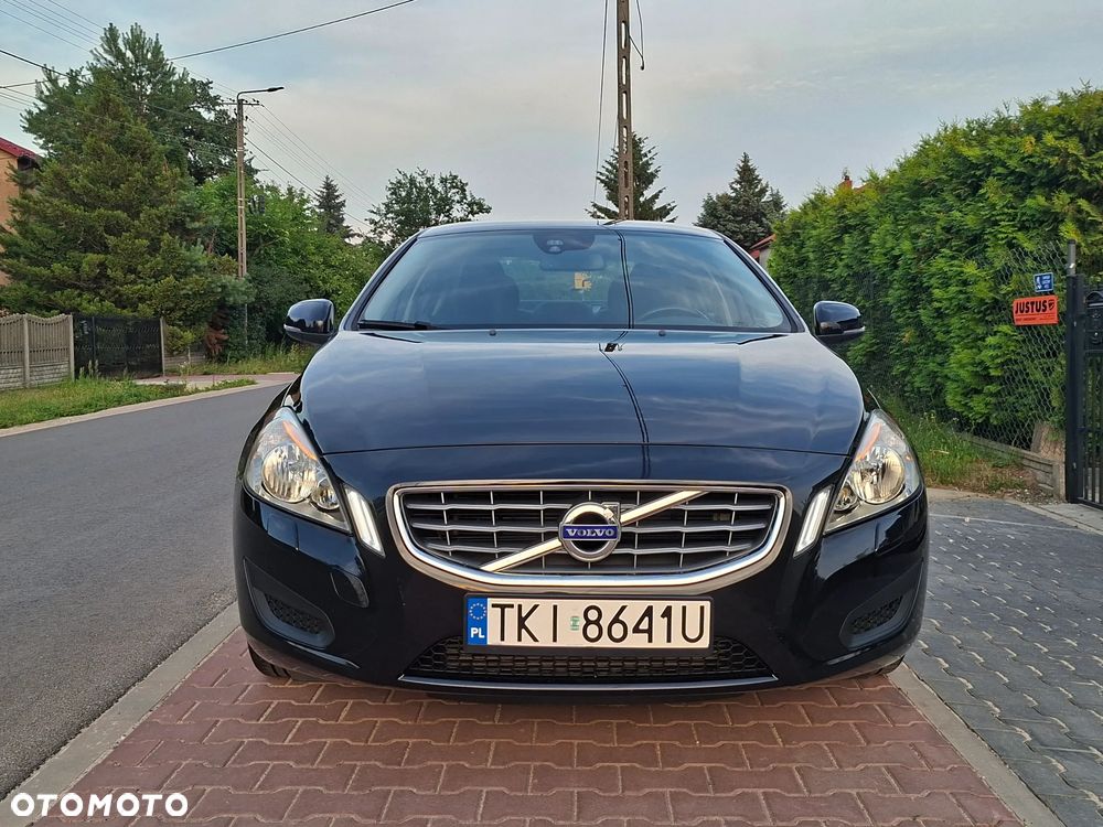 Volvo S60 D3 Momentum - 4
