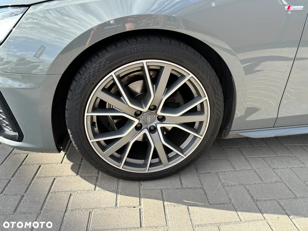 Audi A4 Avant - 33