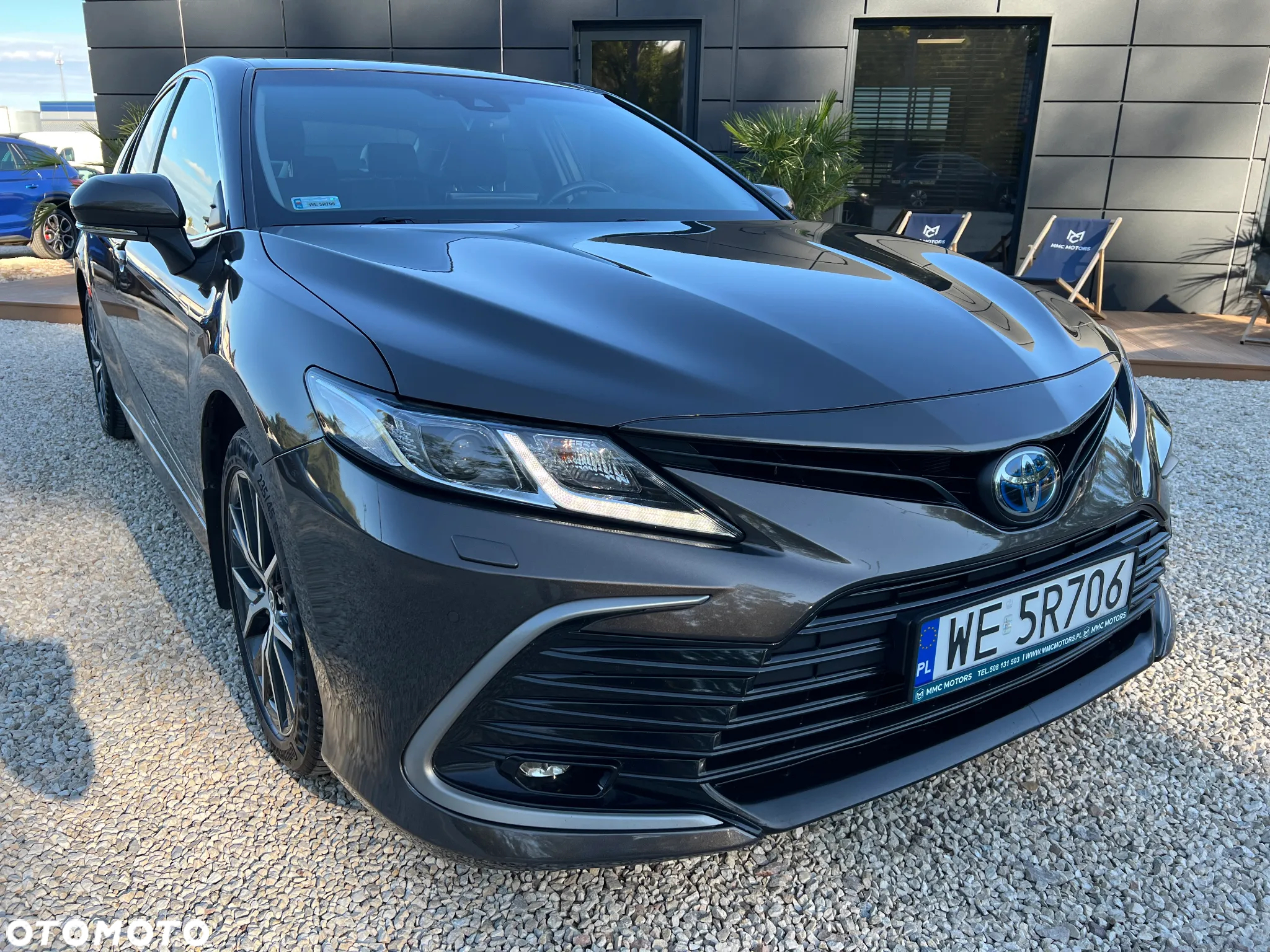 Toyota Camry - 3