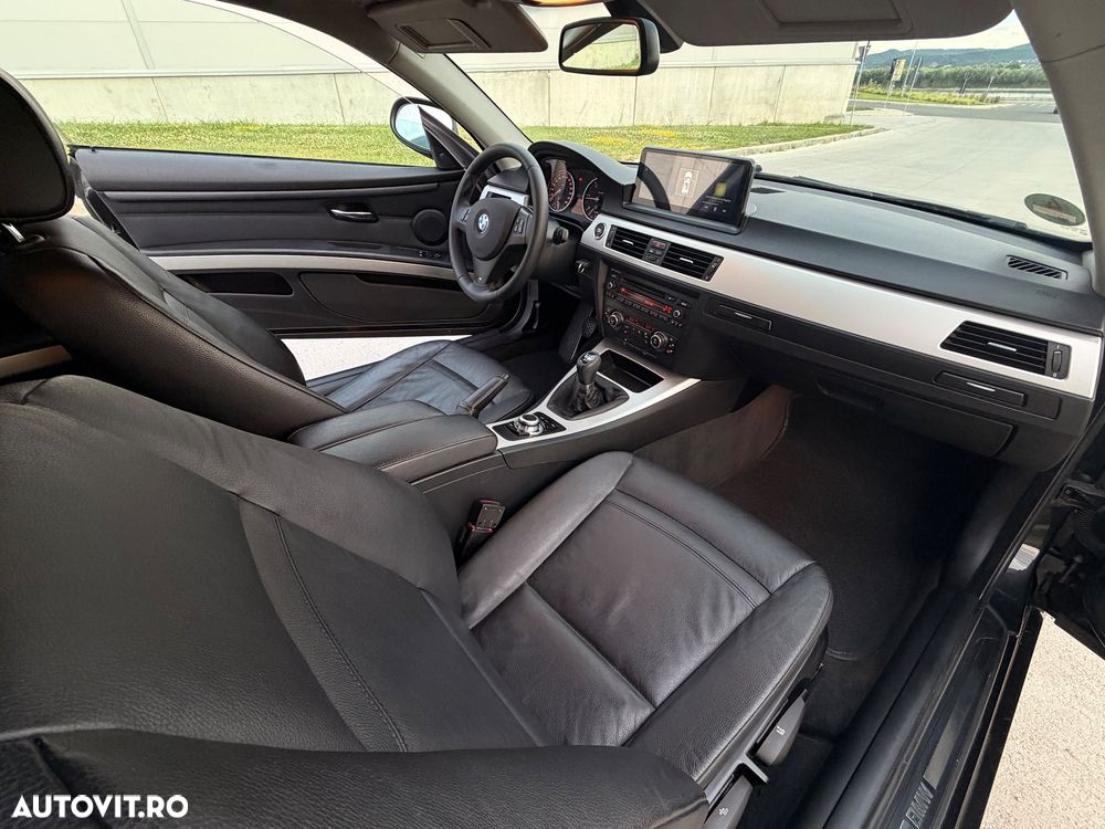 BMW Seria 3 320d M Sport Edition - 18