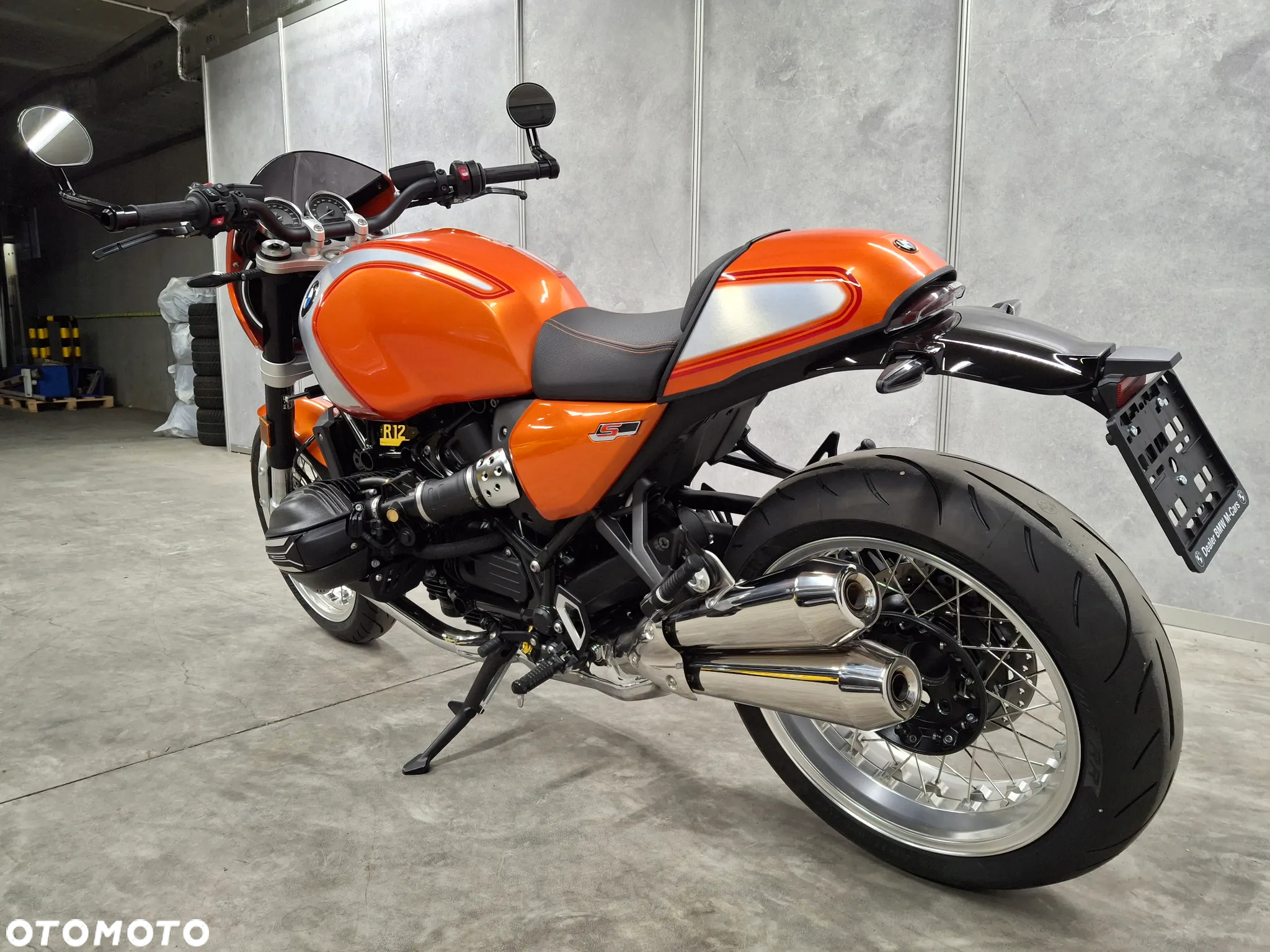 BMW R - 6