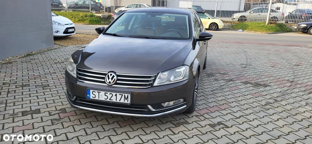 Volkswagen Passat - 8