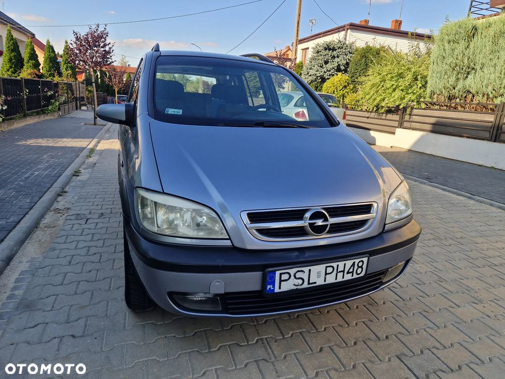 Opel Zafira 1.8 16V Comfort - 11