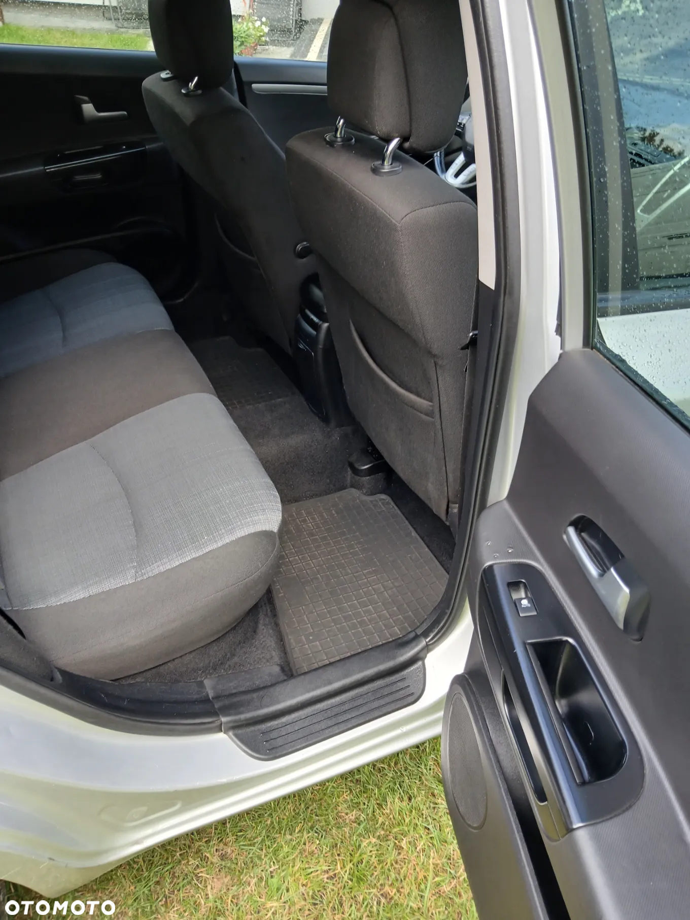 Kia Ceed 1.6 CRDi SW ISG Business Line - 14