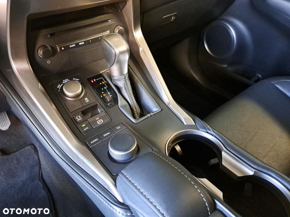 Lexus NX 200t Comfort AWD - 23