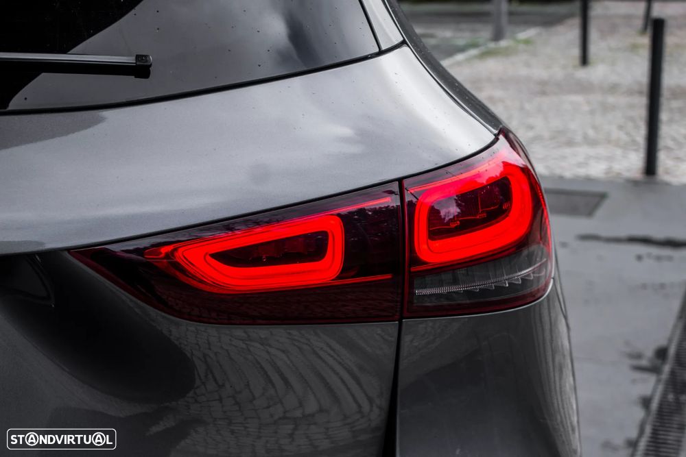 Mercedes-Benz GLA 250 e AMG Line - 11