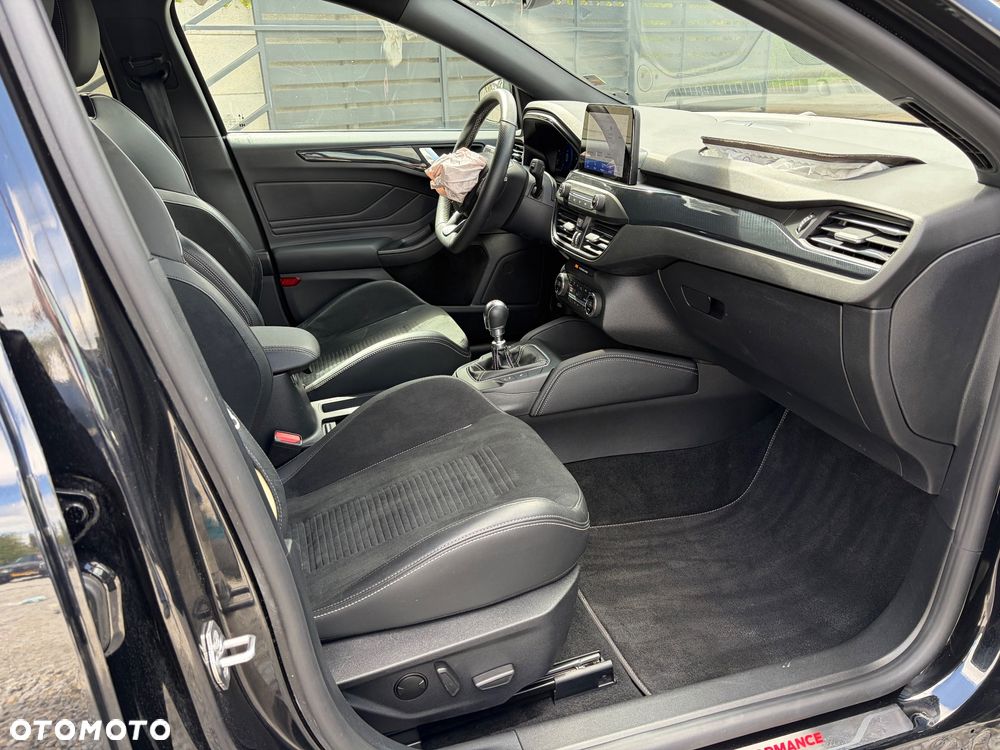 Ford Focus 2.0 EcoBlue ST - 27