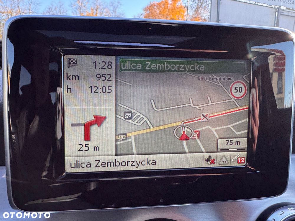 Mercedes-Benz GLA 200 (CDI) d 4Matic 7G-DCT AMG Line - 39