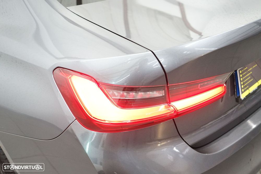 BMW 330 e Aut. Sport Line - 13