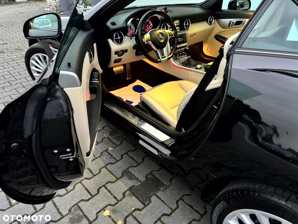 Mercedes-Benz SLK 200 BlueEFFICIENCY 7G-TRONIC Edition 1 - 38