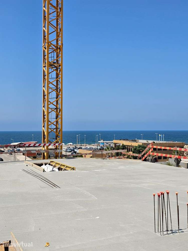 Apartamento T2 novo com piscina e garagem - Grande imagem: 5/55