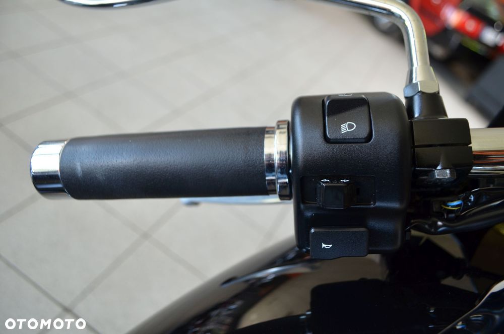 Yamaha XVS - 35