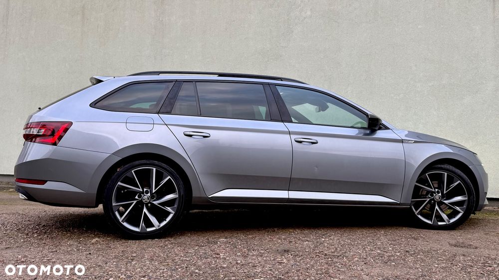 Skoda Superb 2.0 TDI 4x4 DSG SportLine - 22