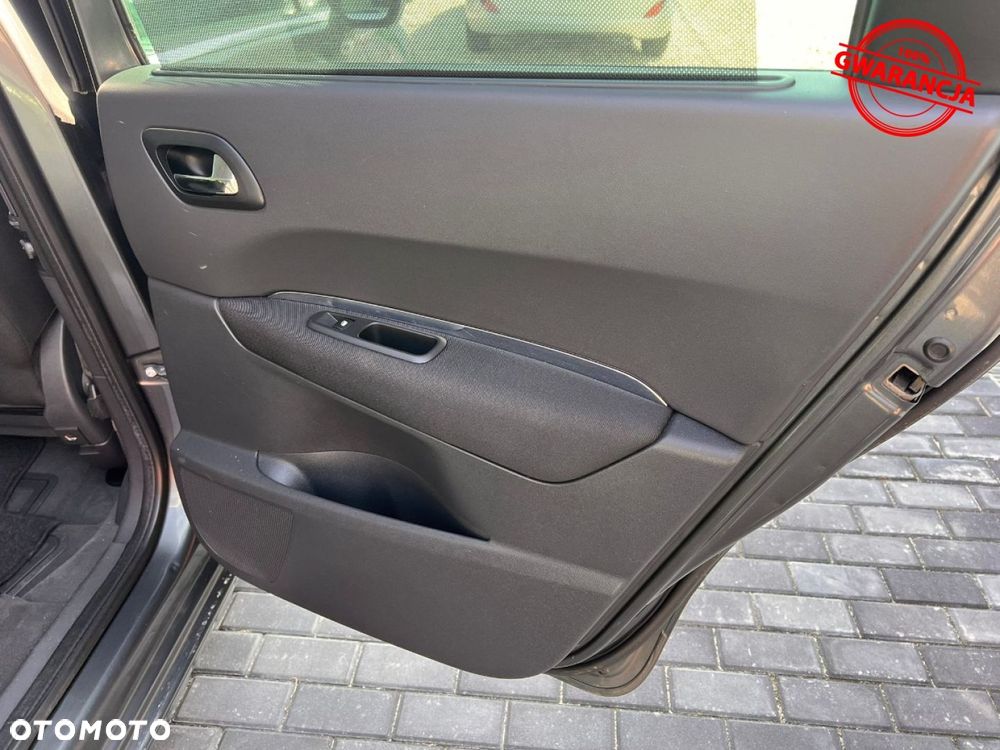 Peugeot 5008 - 36