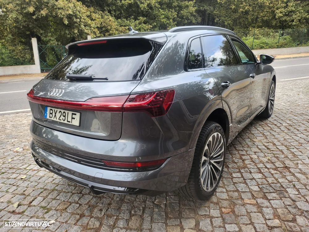 Audi e-tron 50 quattro S line - 2