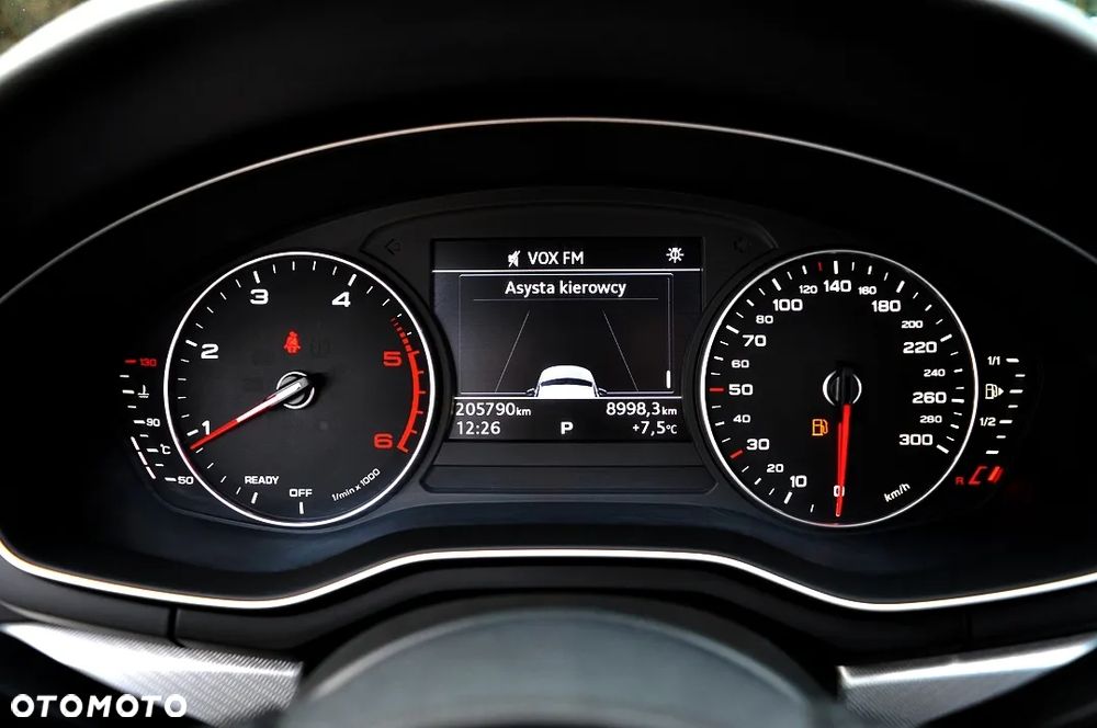 Audi A4 Avant 2.0 TDI S tronic - 37