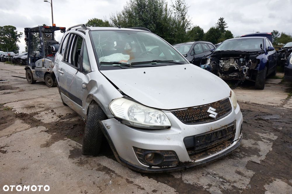 SUZUKI SX4 LIFT HB 2013 ZCC 2.0 DDIS D20AA 135KM 2WD SREBRNY na części - 7